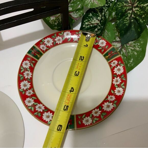 Charlton Hall Classic Traditions 6” Christmas set 2 desert Plate Kobe Japan B7 - Picture 5 of 5